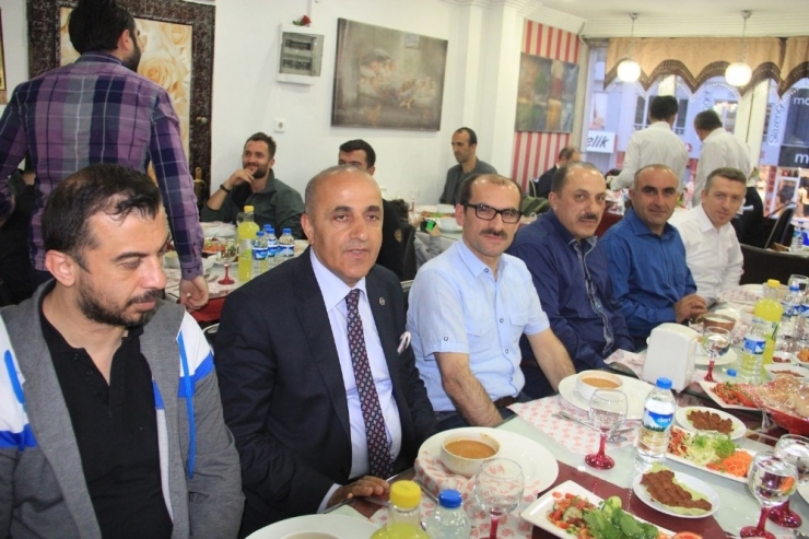 Rafting 2. Başkanı Yardımcı Hakkari’de İftar Yemeğine Katıldı