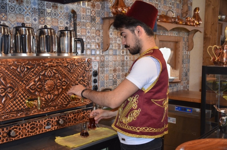 Müşterilere Osmanlı Dönemindeki Lezzetleri Tatma Fırsatı