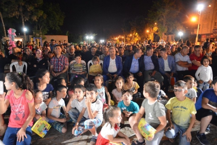 Birecik’te Gölge Oyununa Yoğun İlgi Gördü