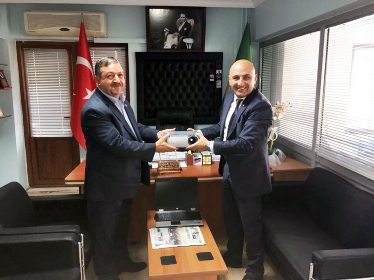 Ziraat Bankasından Menteşe Ziraat Odası’na Bilgisayar Hibesi