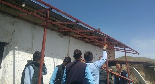 Liseli Öğrenciler Yaşama Dokunuyor