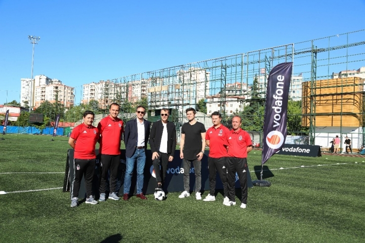 Fikret Orman, ’Geleceğin Kara Kartalları’nı İzledi