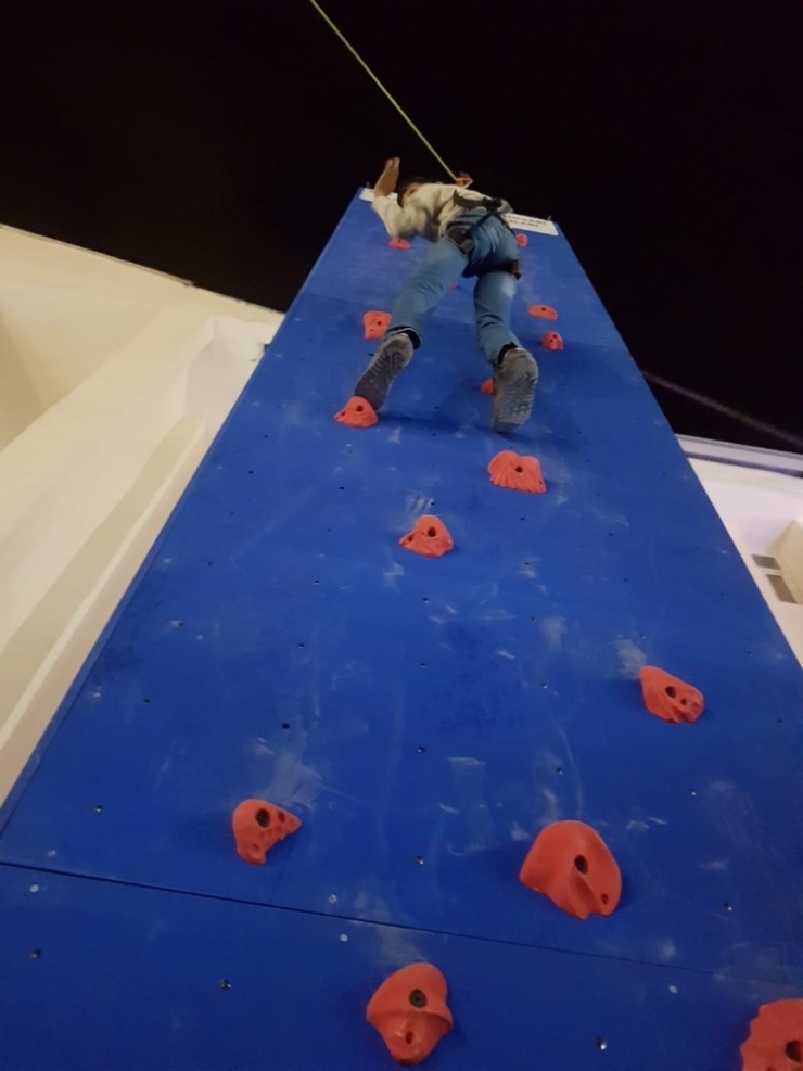 Hakkari’de Yapay Duvar Tırmanışı