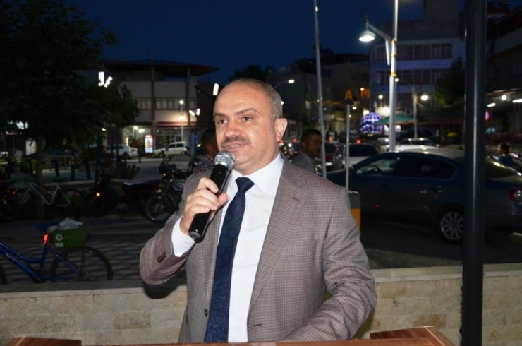 Ak Parti’liler Sarıgöl’de İftarda Buluştu