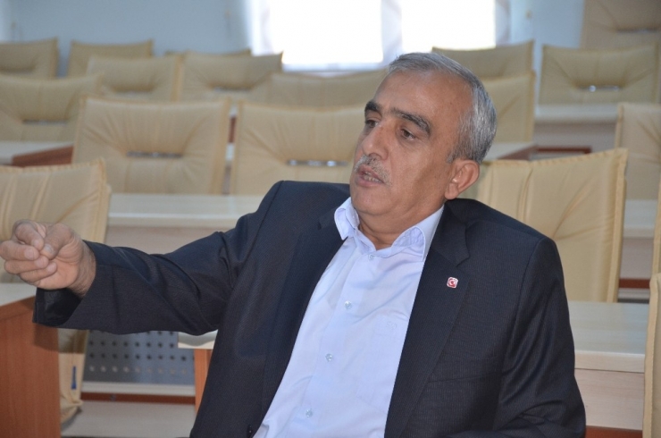 İl Genel Meclisinde Bir Teşekkür Yüzünden Ortam Gerildi