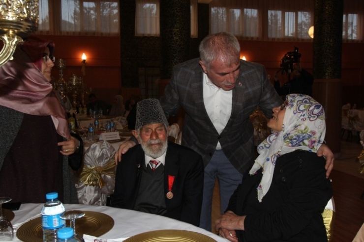 Şehit Aileleri İftar Sofrasında Bir Araya Geldi