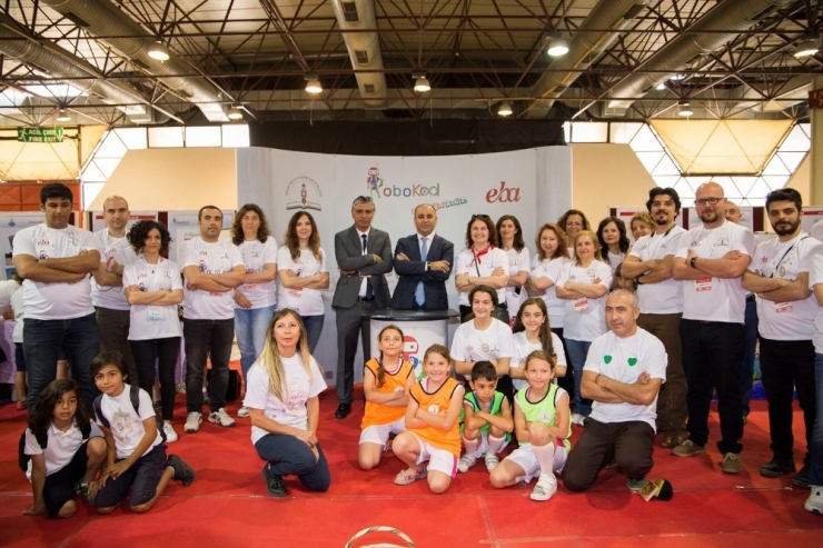 Robokod Robotik Ve Kodlama Şenliği Açıldı