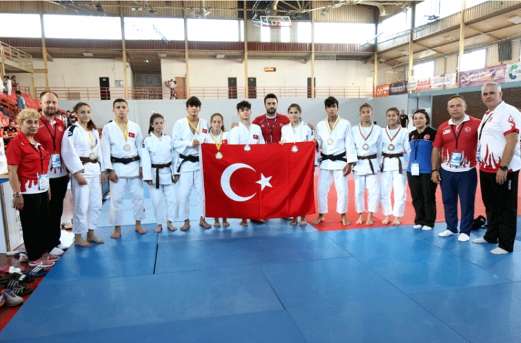 Osmangazili Judocu Balkan Şampiyonu Oldu