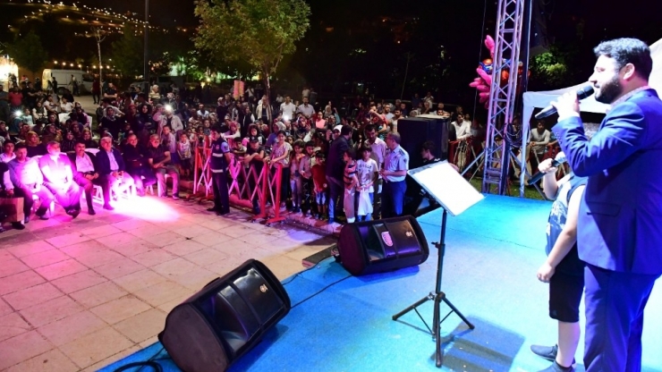 Ramazan Sokağında Muzaffer Gürler Konseri