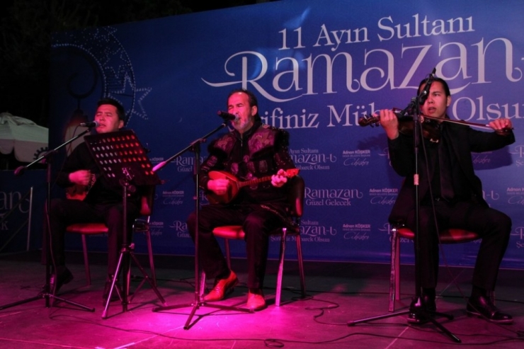 Gebzeliler’den Dombra Büyük İlgi