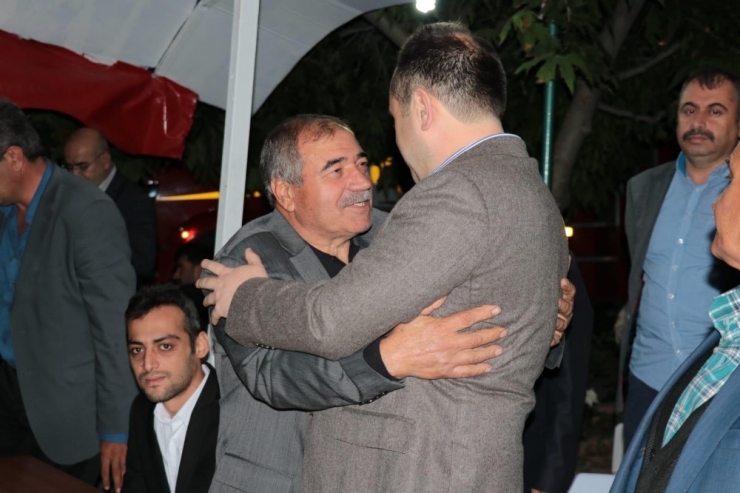 Ağar,"hizmet Edip, Dik Bir Alınla Dolaşmak İstiyorum"