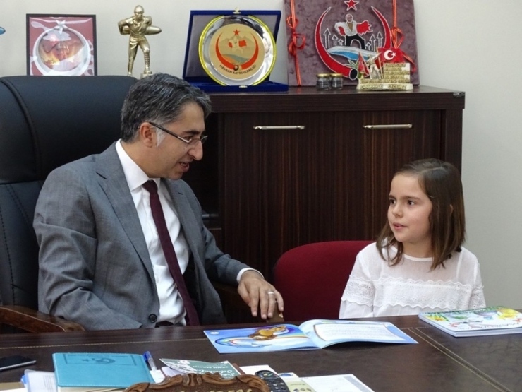 Küçük Yazardan Büyük Başarı