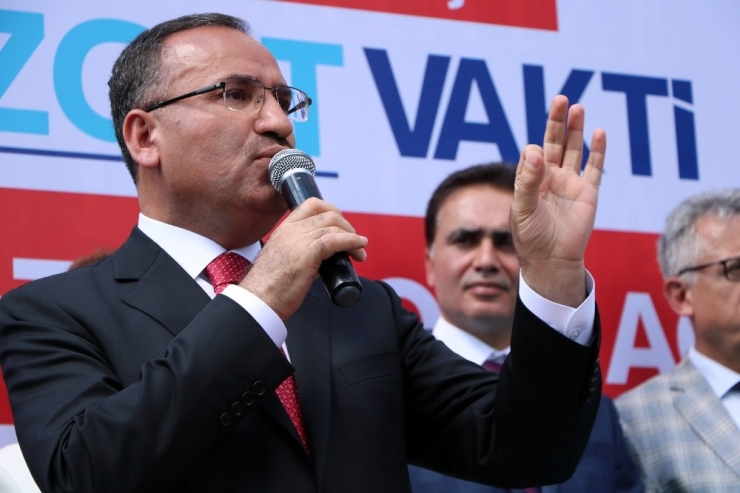 Bekir Bozdağ: "Muharrem İnce Senin Rakibin Kim? Bekir Bozdağ Mı?"