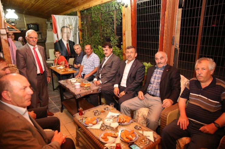 Başkan Karabacak, “Emeklilerimizin Yüzü Ak Parti İle Gülüyor”