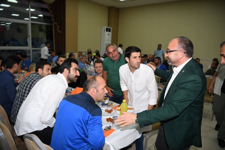 Kartepe Belediyesi Ailesi İftarda Buluştu