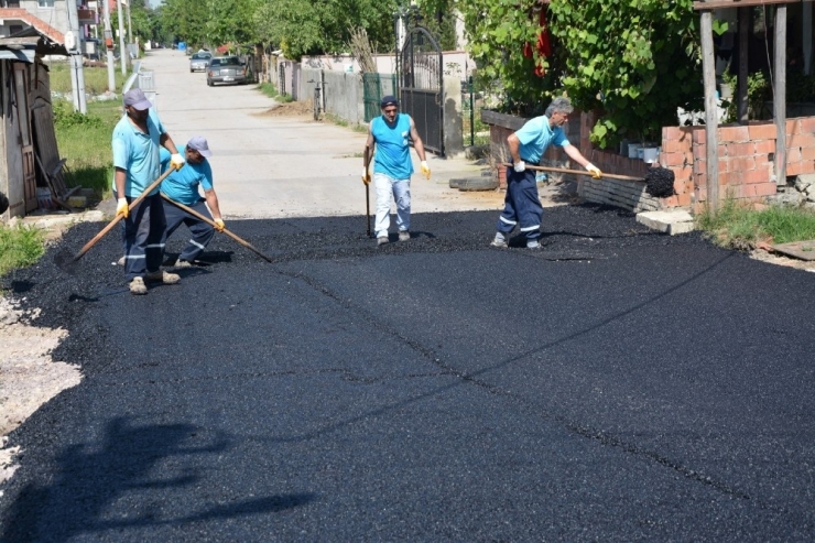 Kartepe’de Asfalt Çalışmaları, Acısu’da Devam Etti