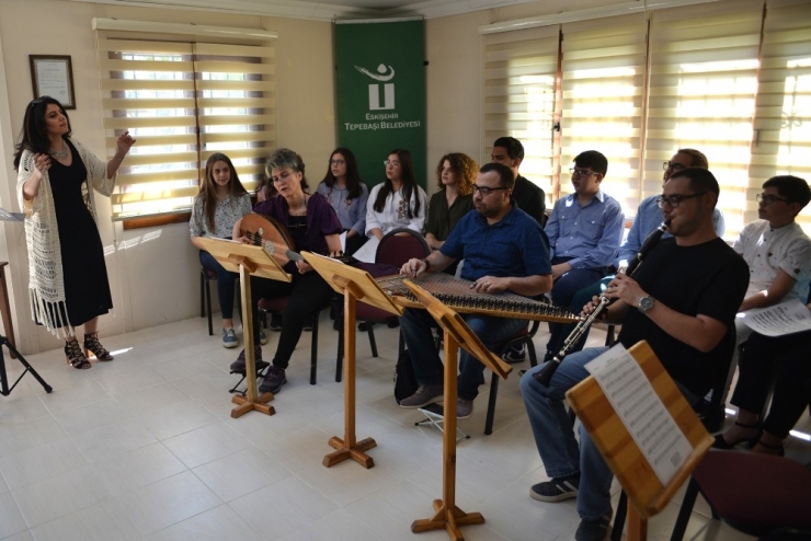 Tepebaşı Tsm’den Mini Konser