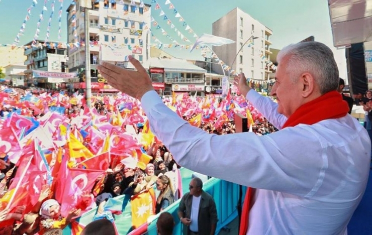 Başbakan Yıldırım: "Kimse Türklere, Kürtlere Devlet Kurma Küstahlığında Bulunmasın"