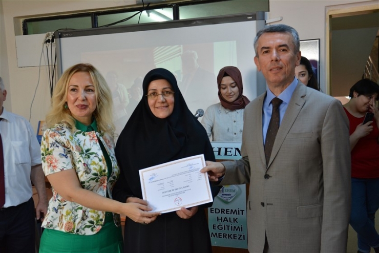 Edremit’te Okuma Yazma Bilmeyen Kalmayacak