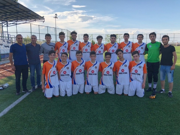 Malatya’da Şampiyon Olan Kalespor U17 Takımı Grup Elemeler İçin Sivas’a Gitti