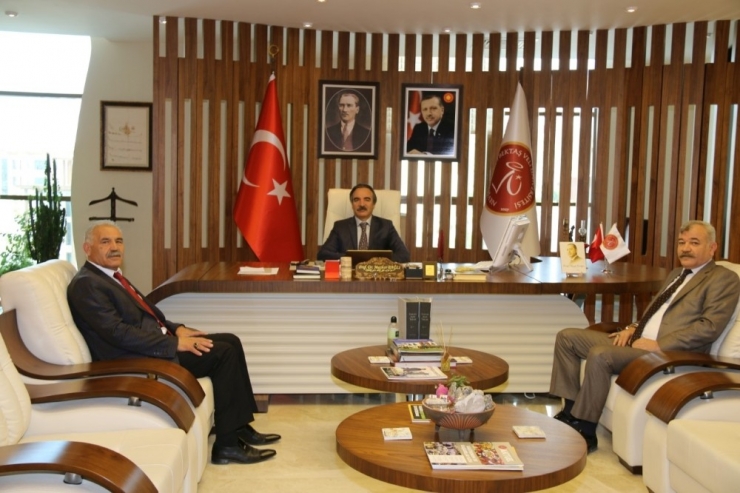 Nesob Başkanı Pınarbaşı Rektör Bağlı’yı Ziyaret Etti