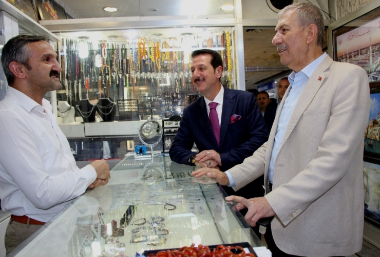 Bakan Demircan’dan Esnaf Ziyareti