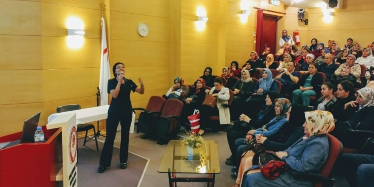 Sdü Tıp Fakültesi Personeline ‘Anne Sütünün Önemi Ve Emzirme’ Eğitimi