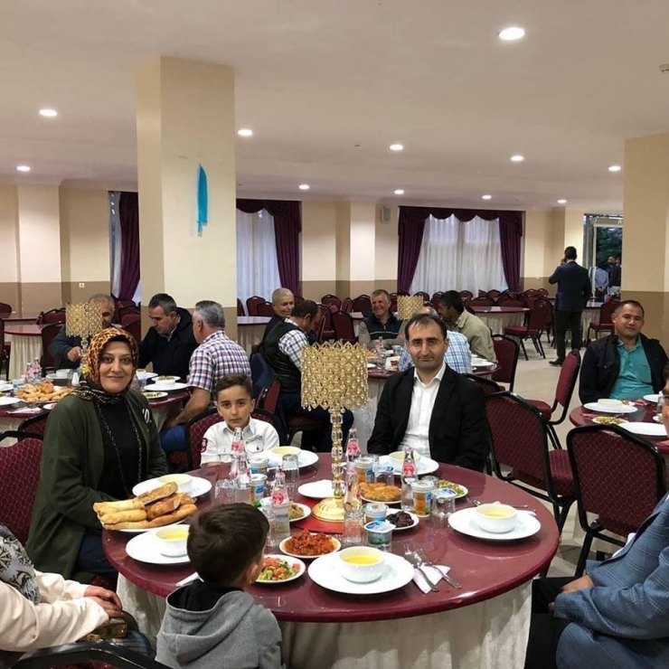 Tso Pazaryeri’nde İftar Yemeği Verdi