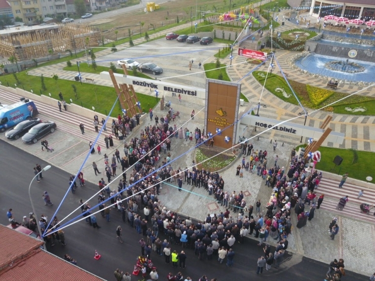 Sultan Abdülhamid Han Parkı Görkemli Bir Açılış Töreni İle Hizmete Girdi