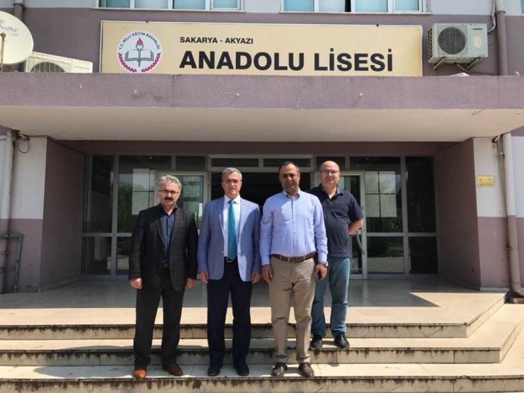 Akyazı Belediyesinden Öğrencilere Deneme Sınavı