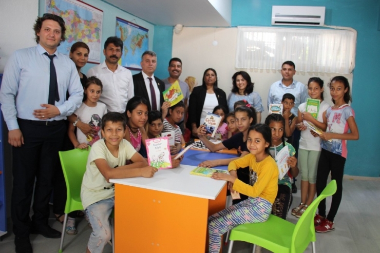 Aydın’ın Roman Çocukları İçin Kütüphane Kuruldu