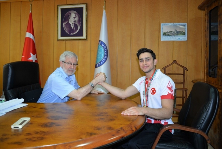 Tıpçı Said, Avrupa’nın Bileğini Büktü