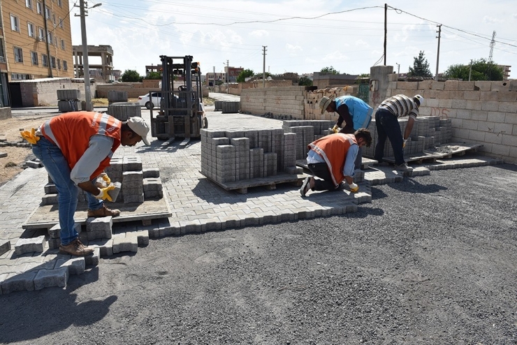 Kilitli Parke Taşı Çalışmaları Aralıksız Sürüyor