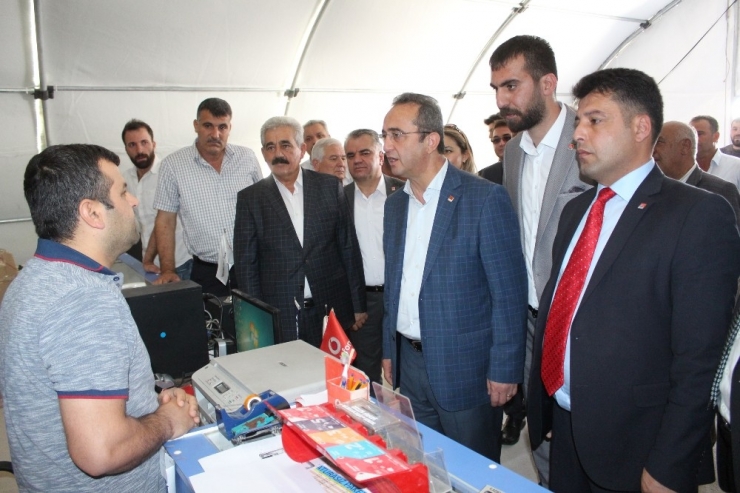 Chp’li Bülent Tezcan’dan Konteyner Kent Eleştirisi