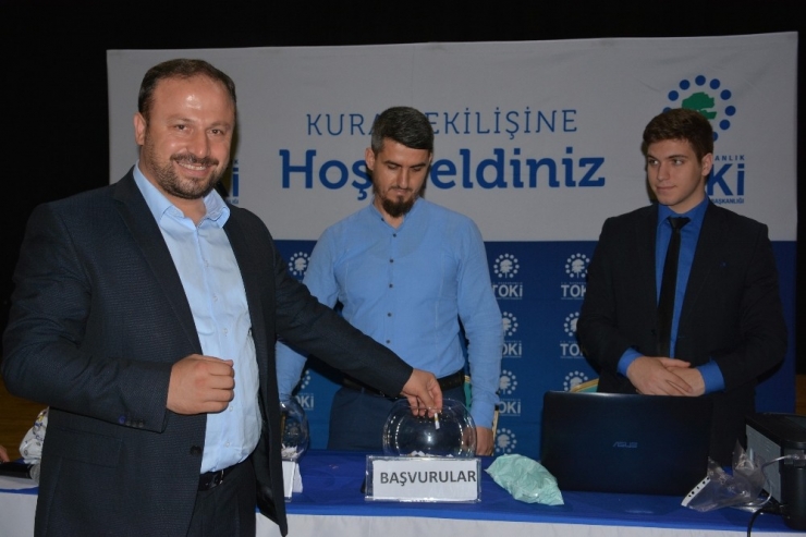 Erbaa’da İnşa Edilen 224 Toki Konutu Sahiplerini Buldu