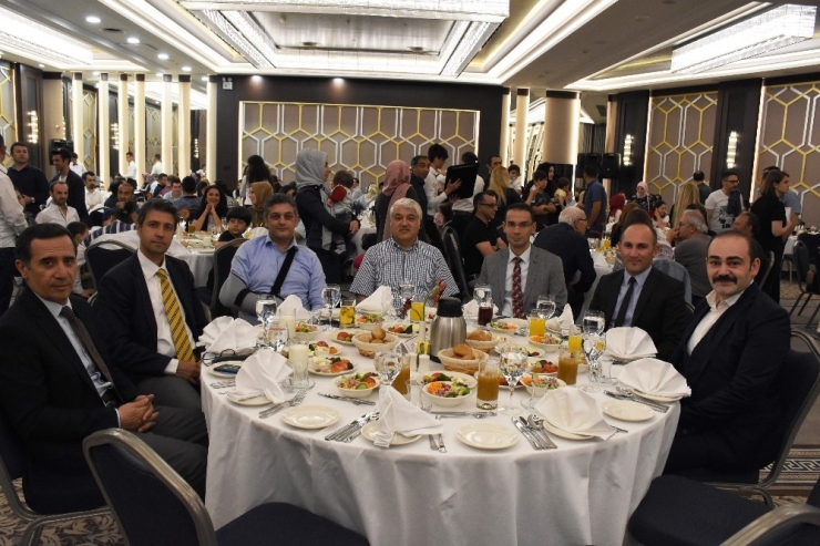 Limak Enerji Ailesi Oruçlarını Yalova’da Birlikte Açtı