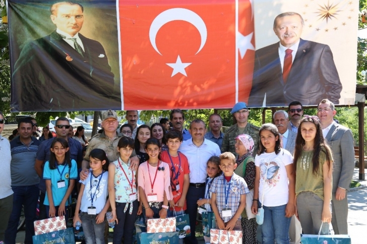 Tunceli’de En Çok Kitap Okuyan Öğrenciler Ödüllendirildi