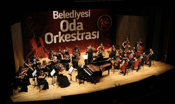 Karşıyaka’da ‘Zülfü Livaneli’ Gecesi