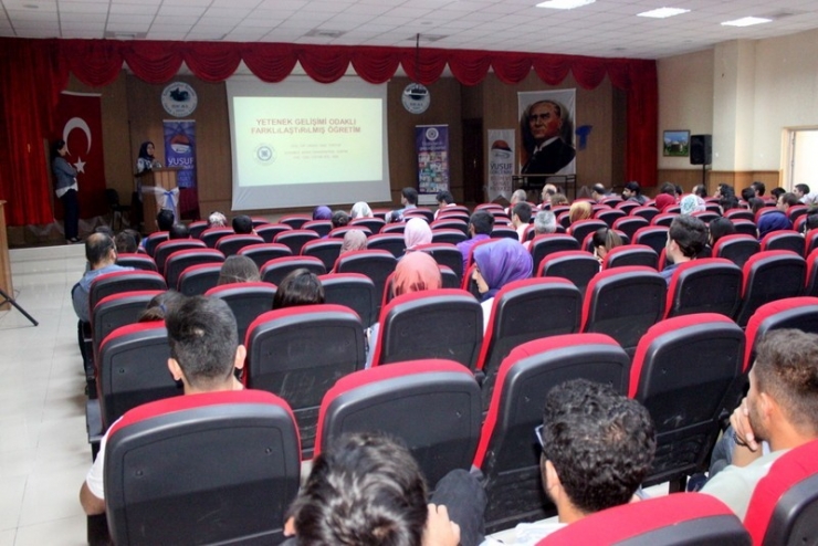 Van’da Yetenek Gelişimi Odaklı Farklılaştırılmış Öğretim Semineri Gerçekleştirildi