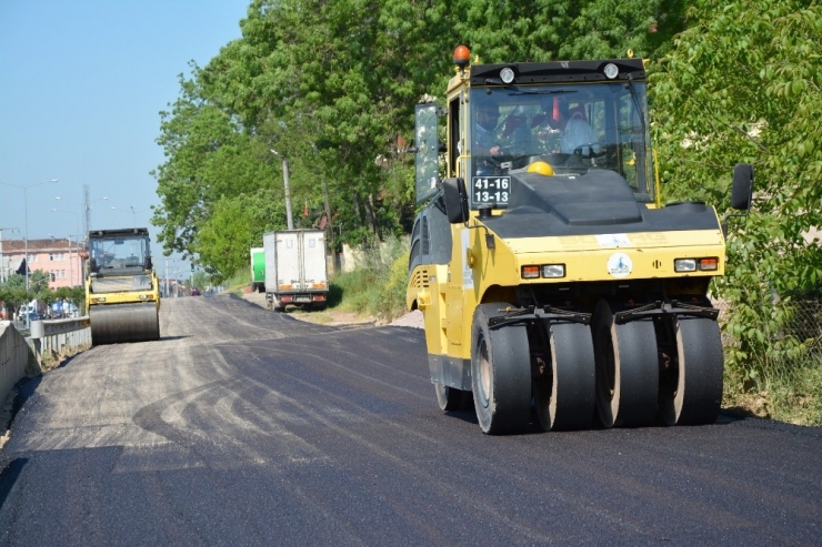 Kartepe’de Yol Yapım Çalışmaları Acısu’da Hız Kazandı