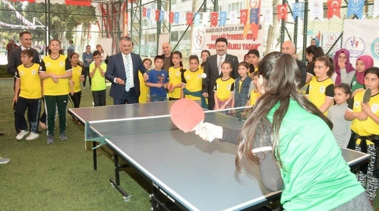 Çocukların Hayatını Değiştiren Vali