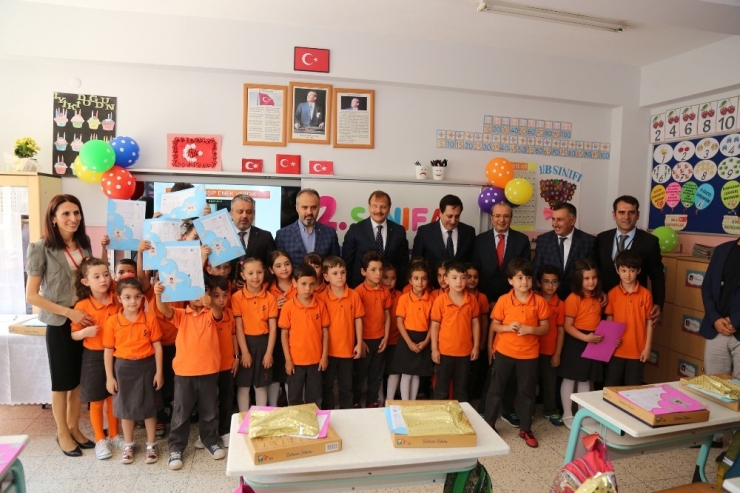 560 Bin Öğrenci Karne Heyecanı Yaşadı