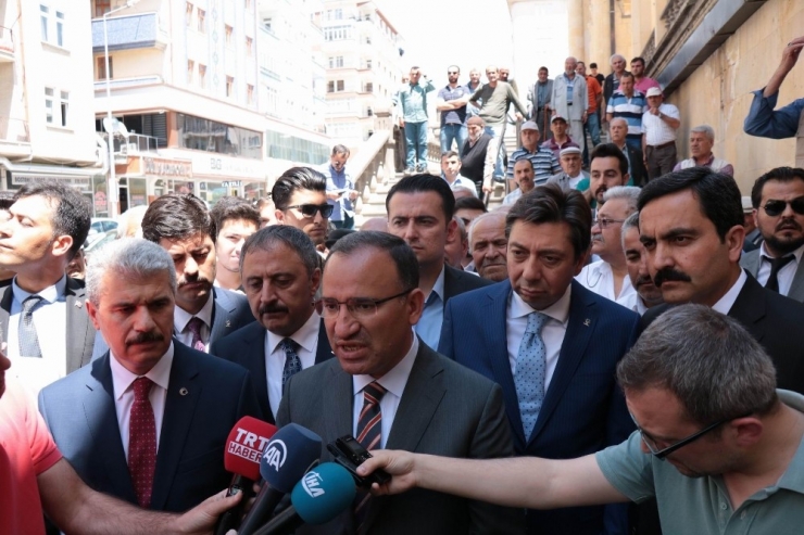 Başbakan Yardımcısı Bozdağ: “Avusturya Aşırı Irkçılara Cesaret Verecek Adımlar Atıyor”