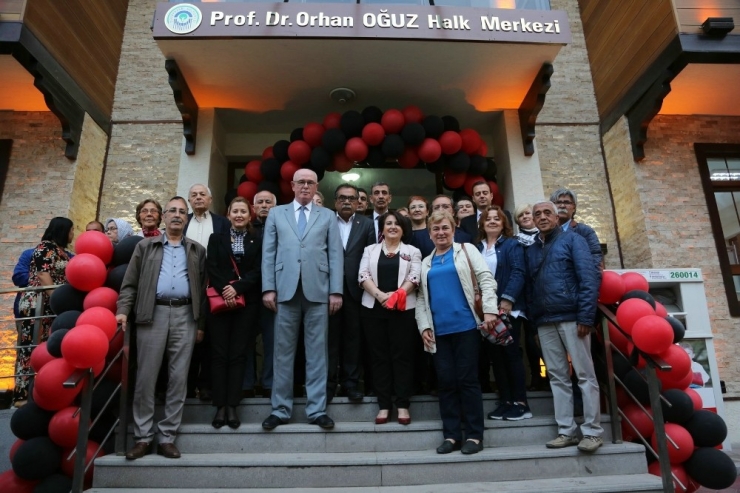 Prof. Dr. Orhan Oğuz’un Adı Halk Merkezi’ne Verildi