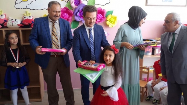 Iğdır’da Karne Sevinci