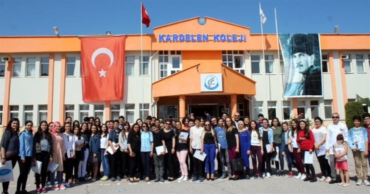 Kardelen Koleji’nde Karne Sevinci