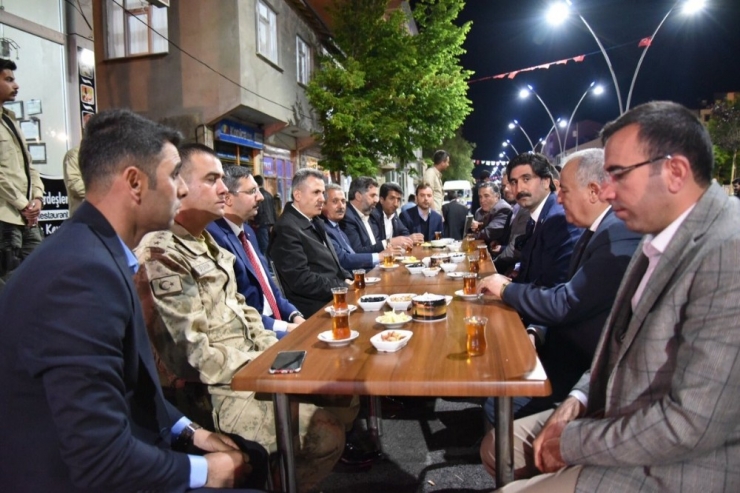 Vali Elban İftar Programlarına Devam Ediyor