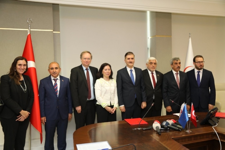 520 Yataklı Yeni Devlet Hastanesinin Sözleşmesi İmzalandı