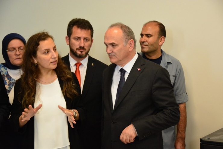 Bakan Özlü’den Akçakoca Bey Siyasal Bilgiler Fakültesi’ne Ziyaret