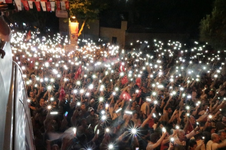 Chp Cumhurbaşkanı Adayı Muharrem İnce: "Sana Söz Veriyorum Bu Seçimi Kazanamazsam Siyaseti Bırakacağım Ama Bir Şartım Var. İstediğin Bir Televizyon Programında Benimle Yayına Çık"